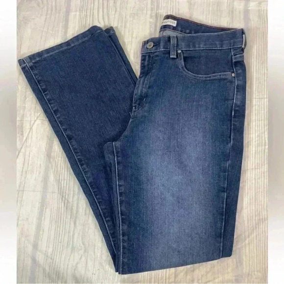 Vintage Classic Tommy Hilfiger Woman’s Denim Jeans Size 8 Stright Fit  Med Wash - Picture 16 of 16
